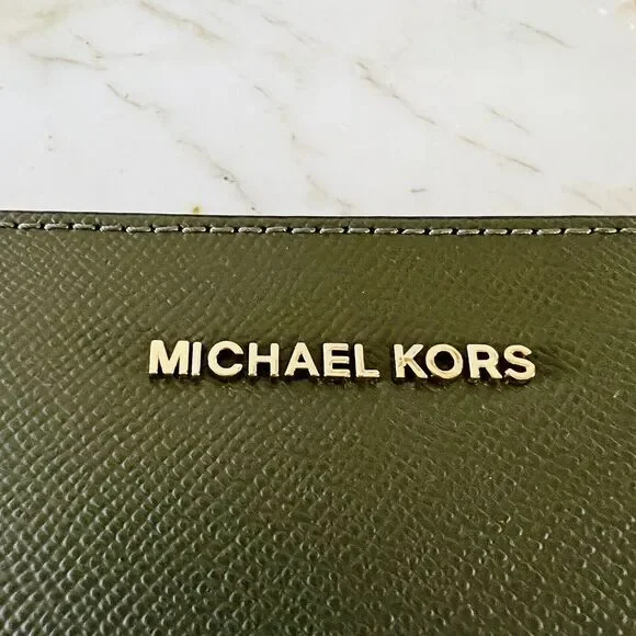 MICHAEL KORS Jet Set Olive Leather Zip Chain Crossbody Bag